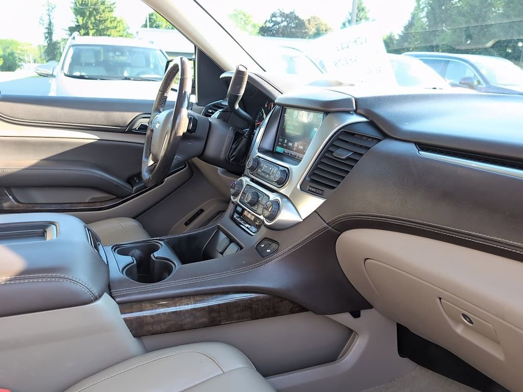 Used 2018 Chevrolet Tahoe LT w/ Luxury Package AWD/4WD image 8