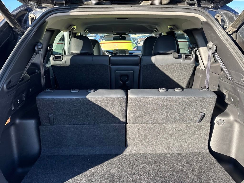 Used 2022 Mitsubishi Outlander SE image 29