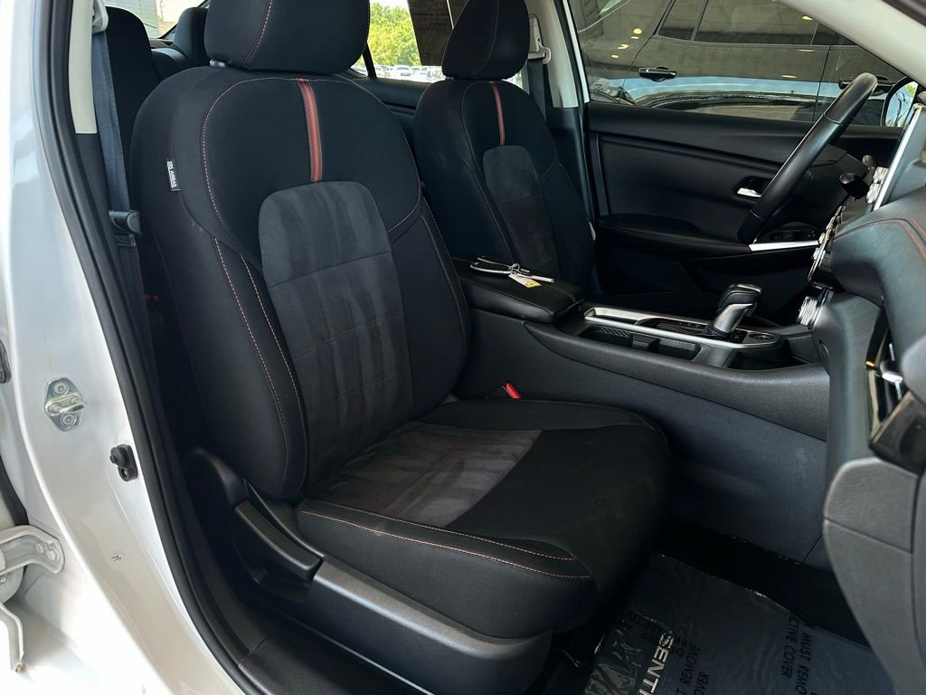 Used 2024 Nissan Sentra SR w/ Lighting Package FWD image 17