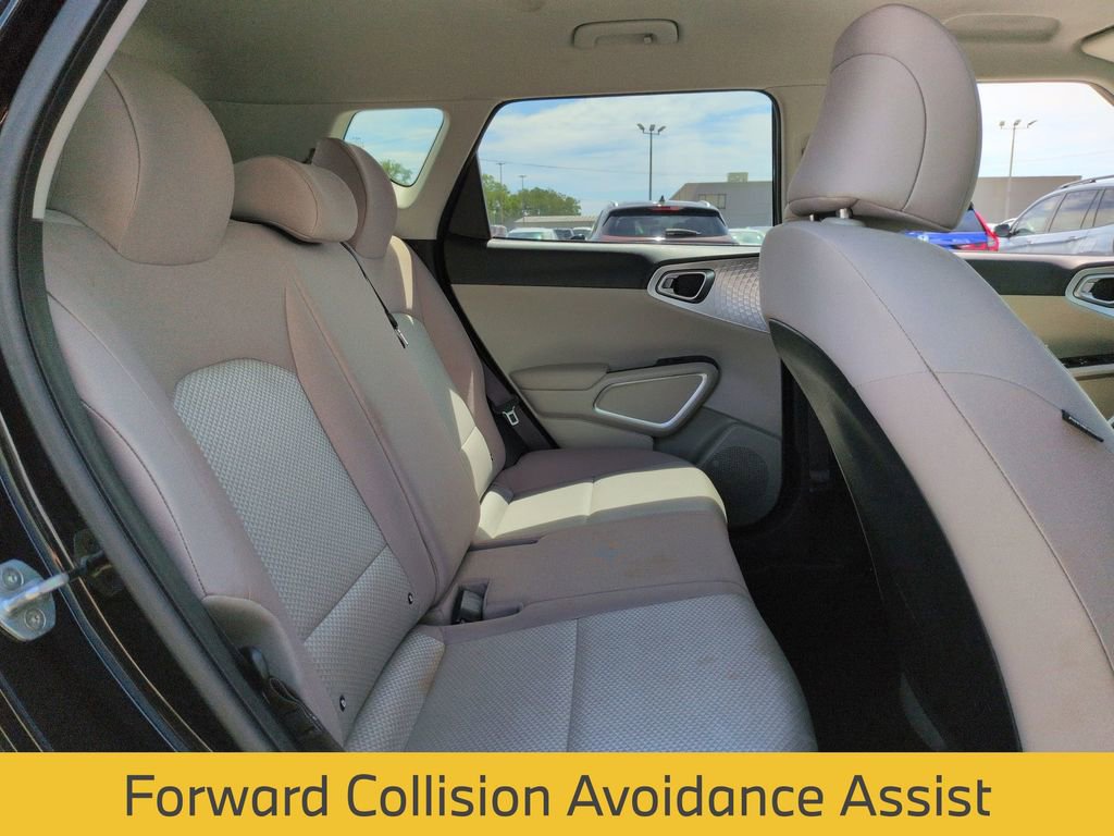 Used 2022 Kia Soul LX w/ Technology Package image 30