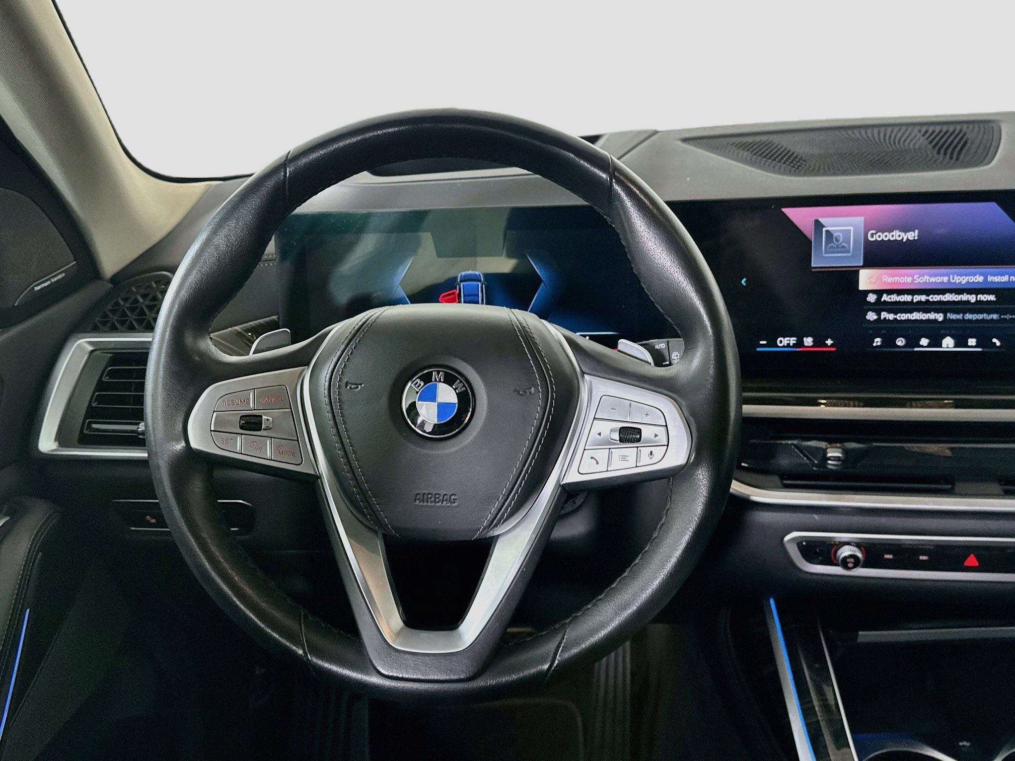 Used 2025 BMW X7 xDrive40i AWD/4WD image 18