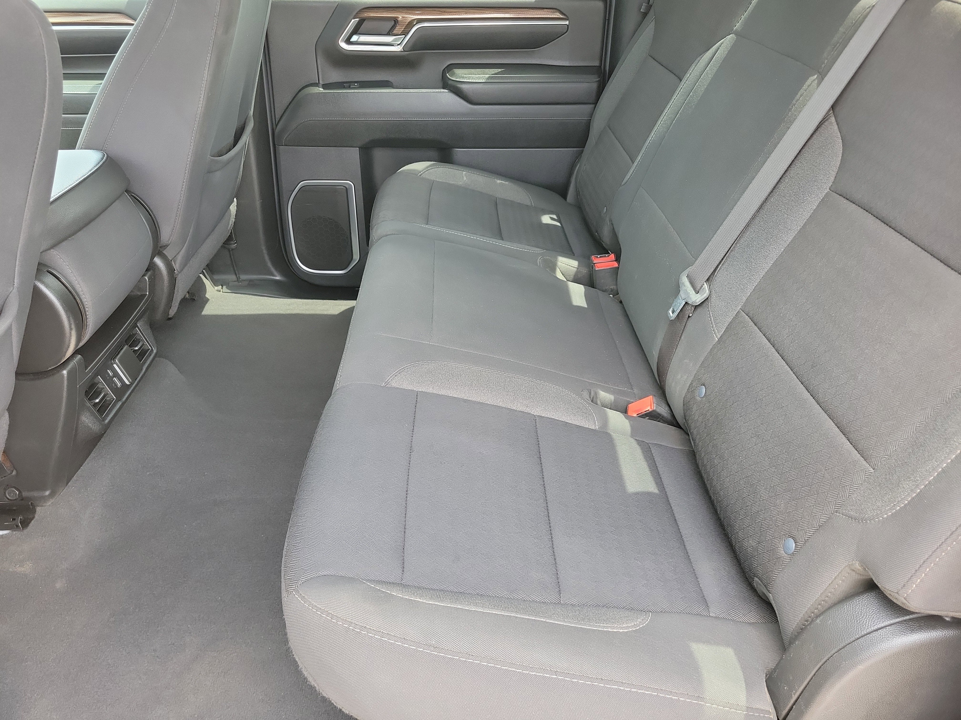 Used 2024 Chevrolet Silverado 2500 LT AWD/4WD image 12