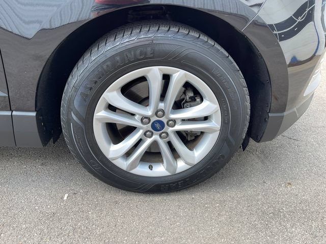 Used 2020 Ford Edge SEL w/ Cold Weather Package AWD/4WD image 38