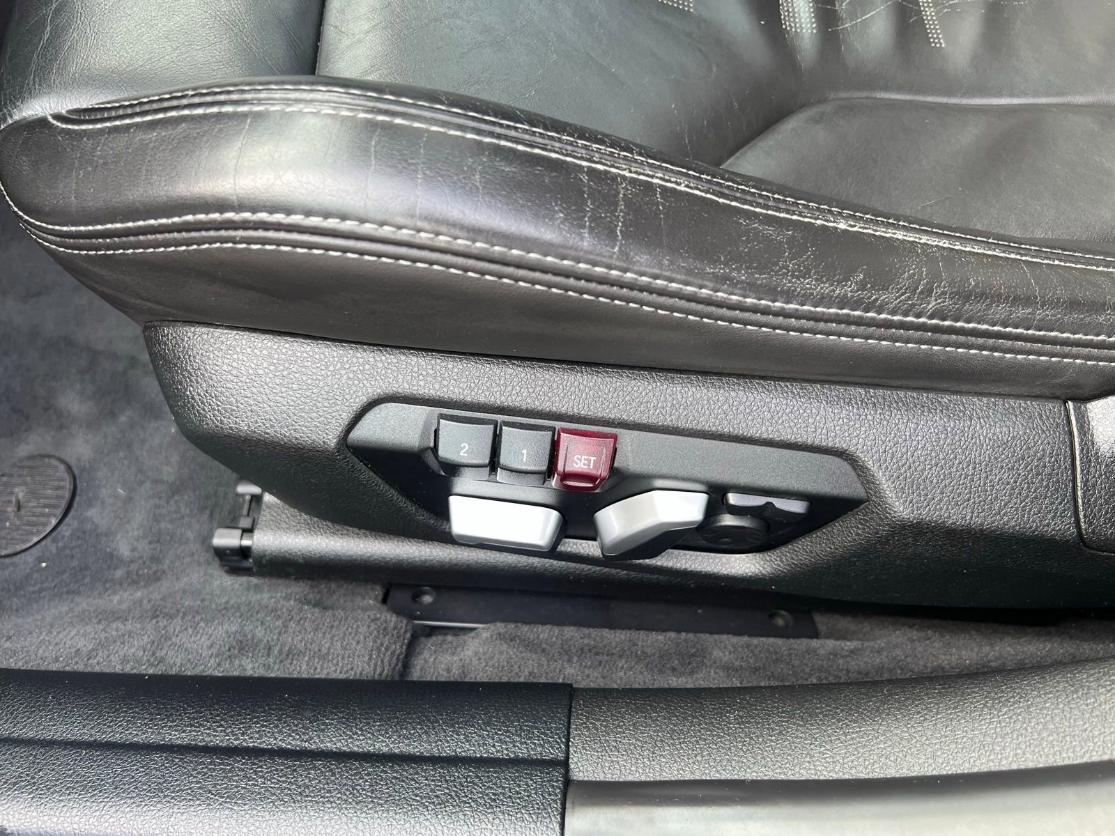 Used 2017 BMW M3 RWD image 22