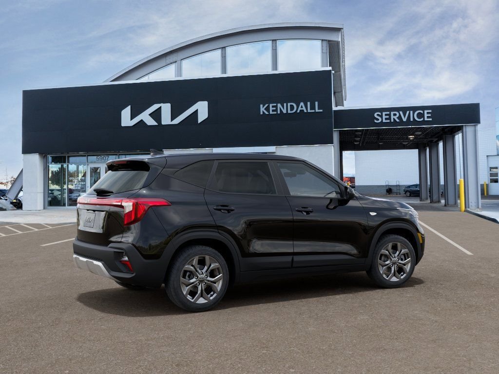 New 2026 Kia Seltos LX FWD image 6