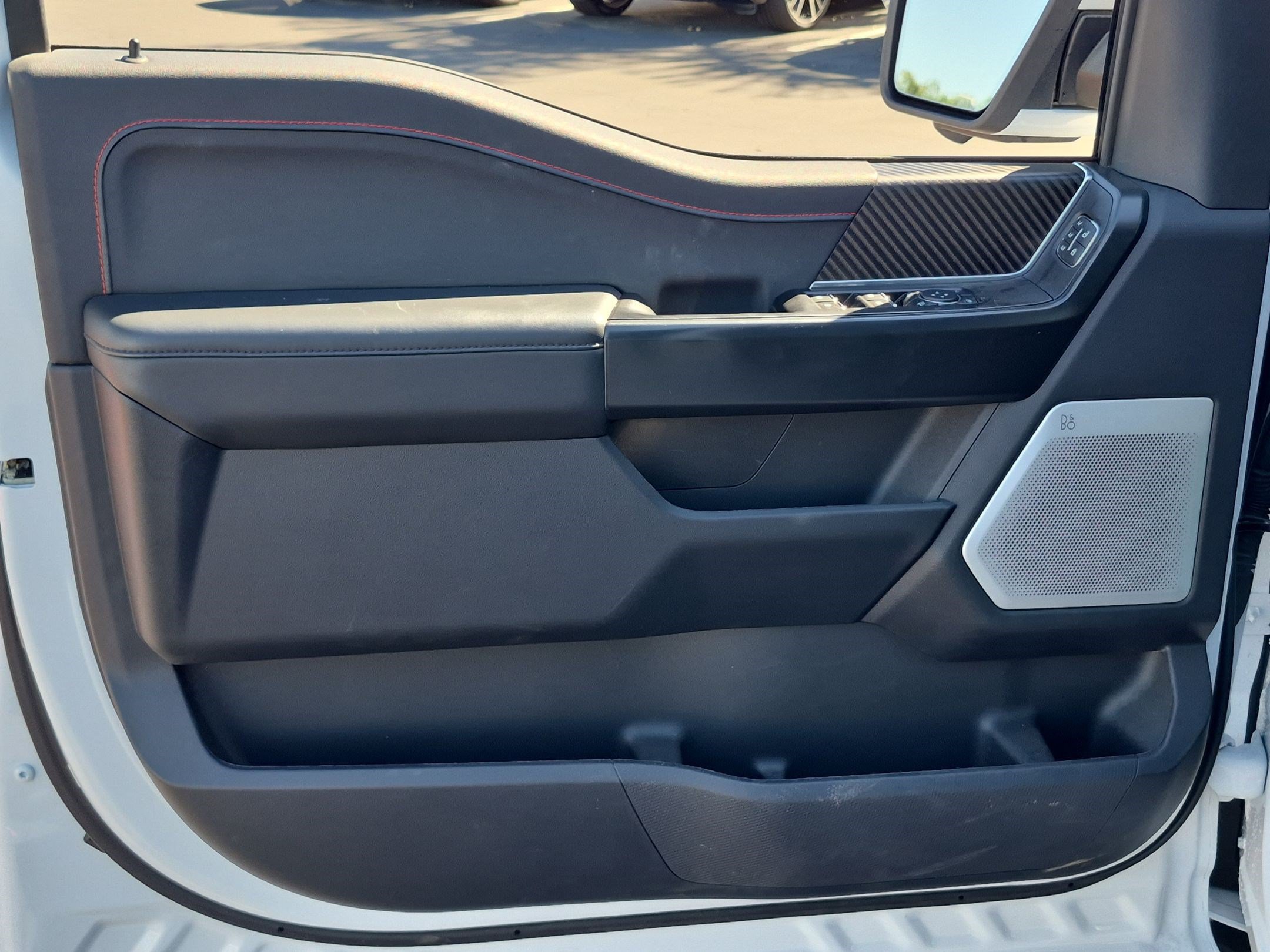 Used 2025 Ford F150 Raptor AWD/4WD image 14