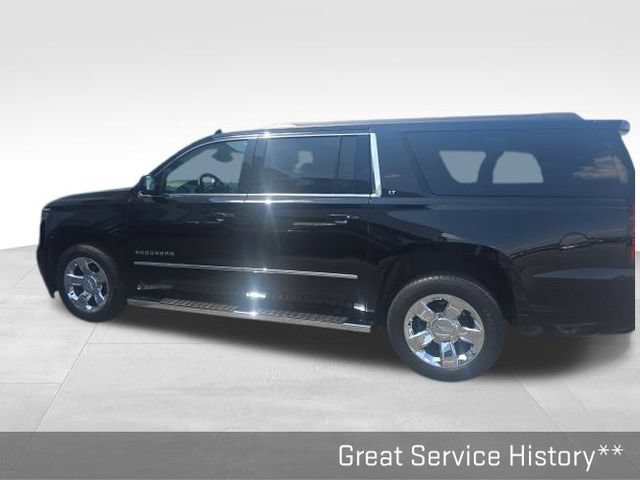Used 2018 Chevrolet Suburban LT w/ LT Signature Package AWD/4WD image 3