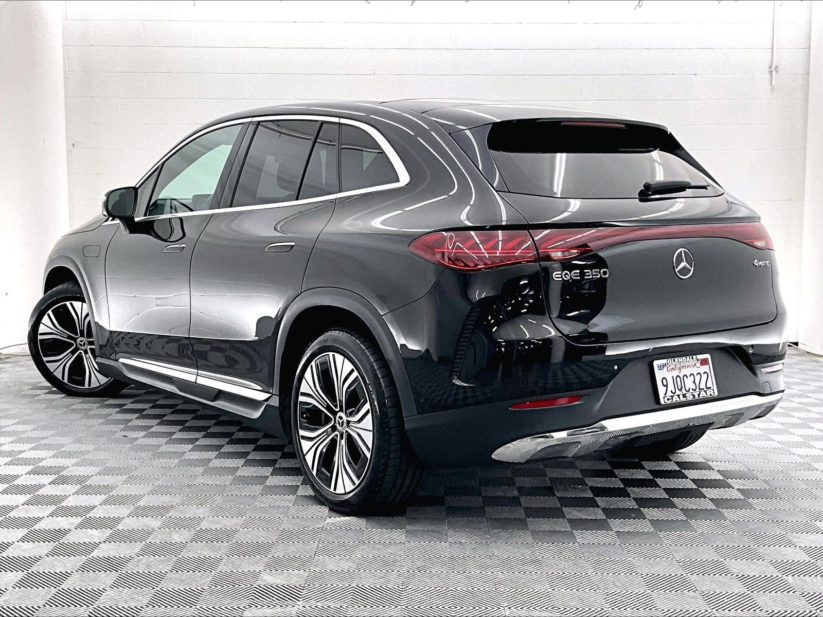 Used 2023 Mercedes-Benz EQE 350+ 4MATIC SUV image 9