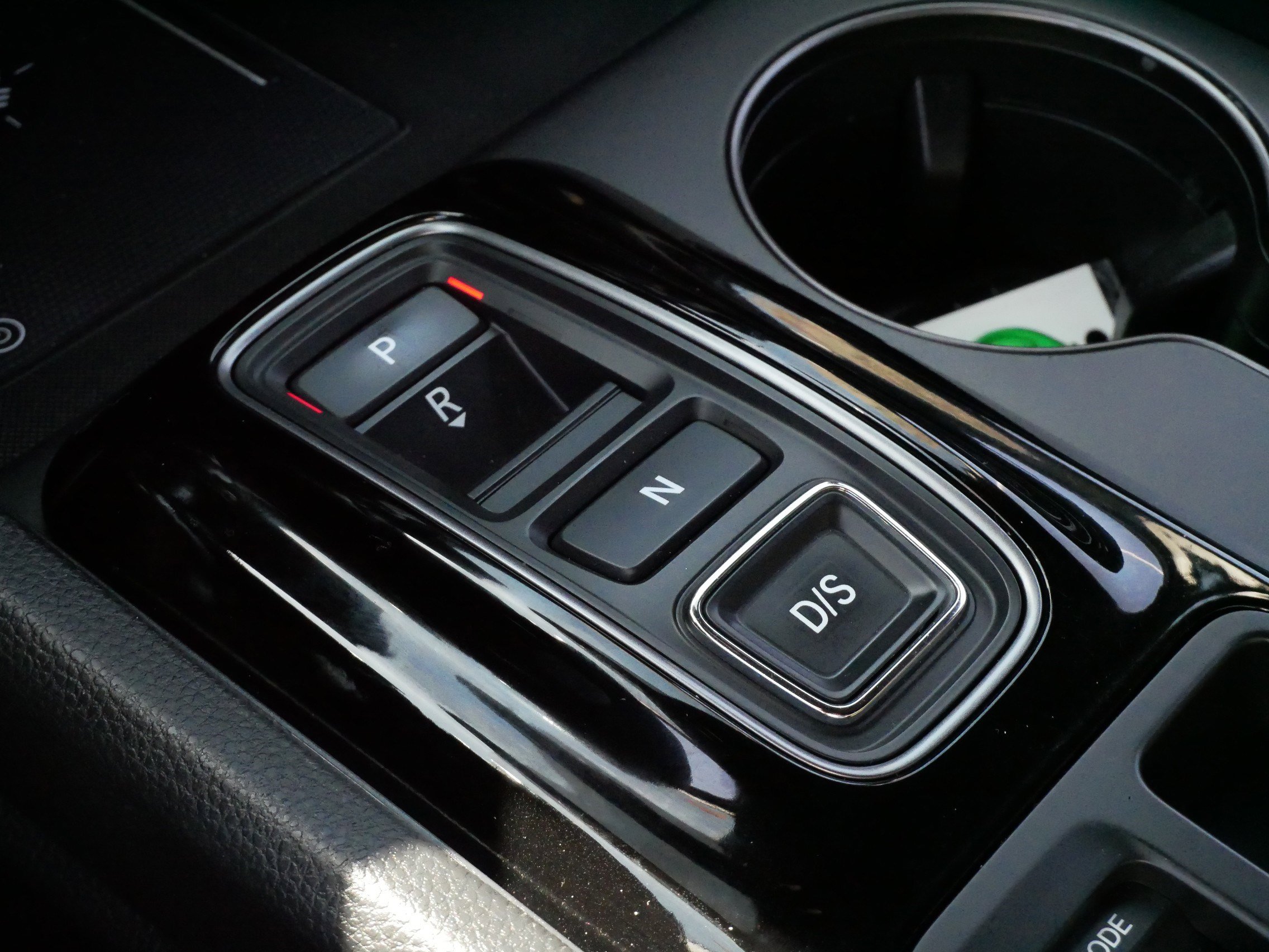 Certified 2025 Honda Pilot TrailSport image 24