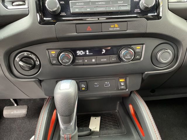 Used 2022 Nissan Frontier PRO-4X image 16