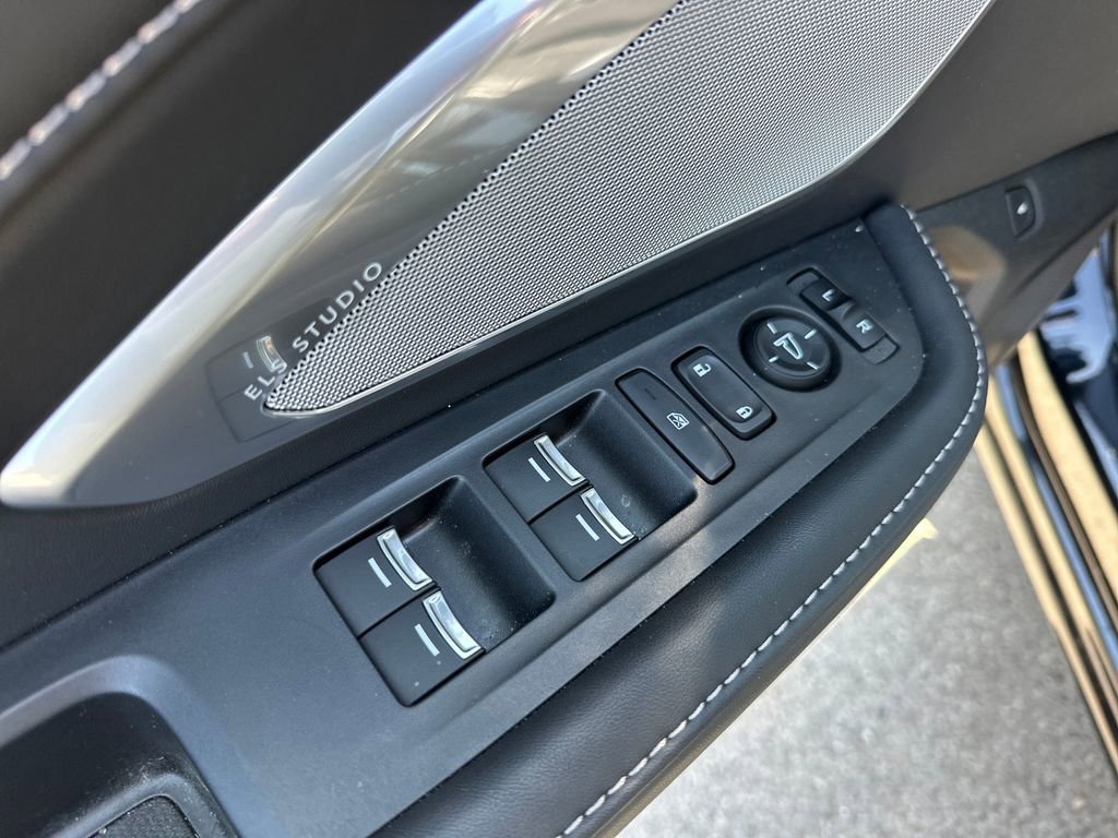 Used 2024 Acura RDX w/ Technology Package image 11