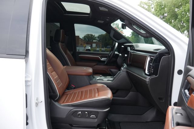 Used 2025 GMC Sierra 3500 Denali Ultimate AWD/4WD image 28