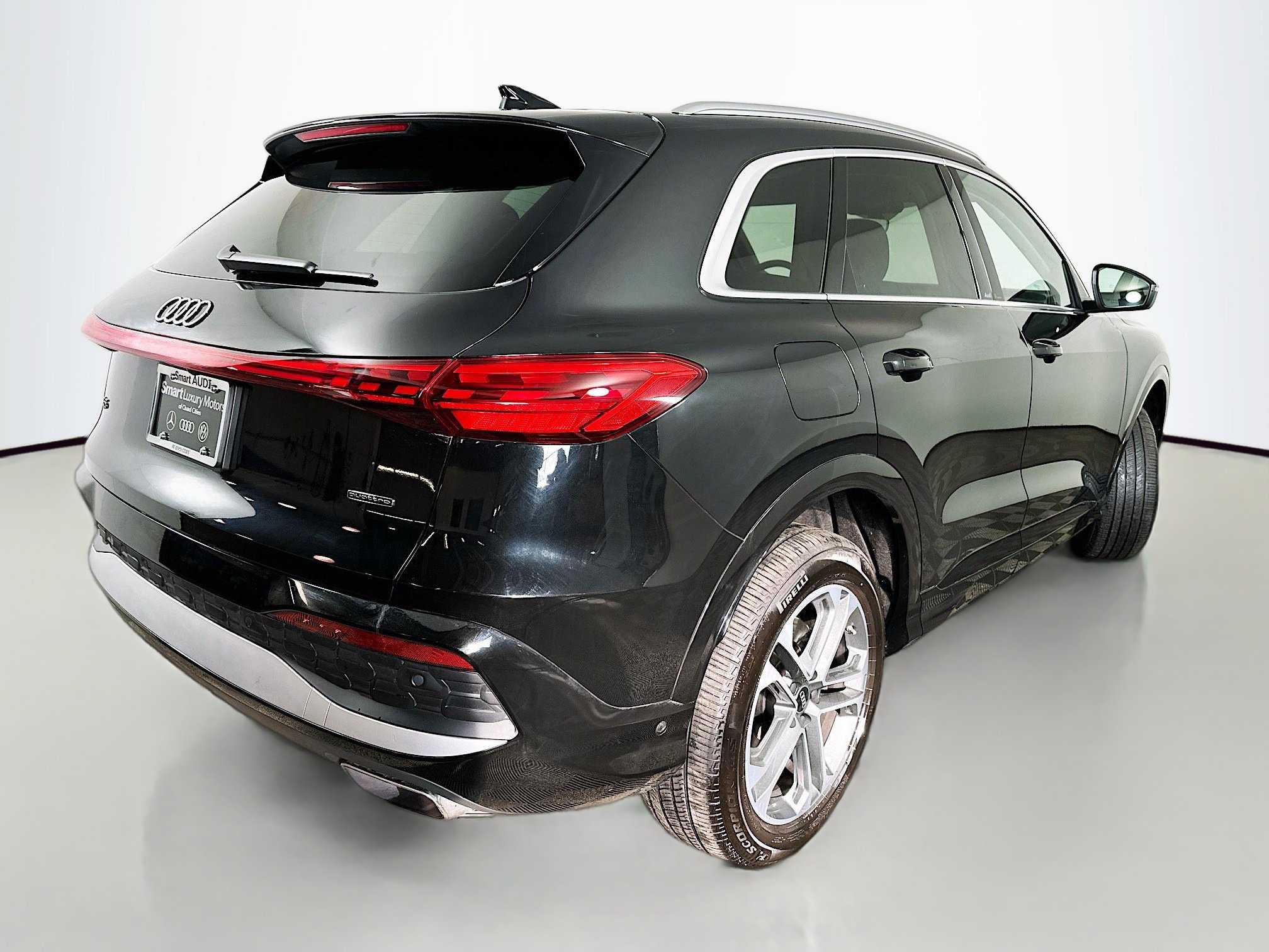 Used 2025 Audi Q5 Premium Plus w/ Premium Plus image 7