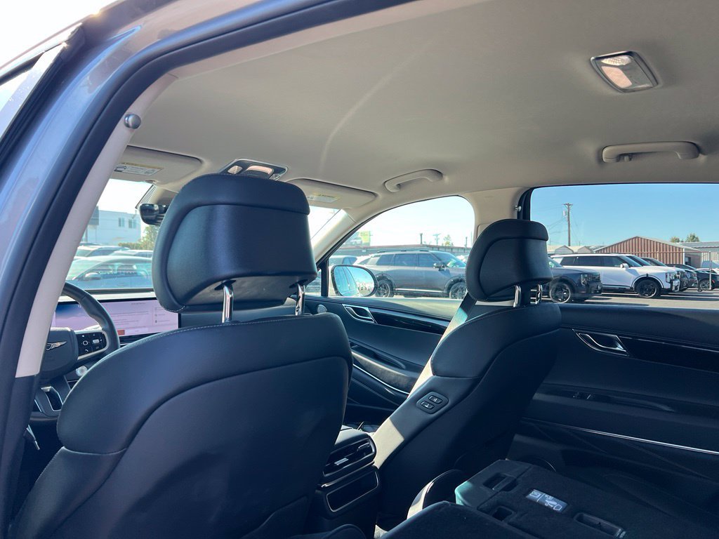 Used 2025 Genesis GV80 2.5T Standard AWD/4WD image 9