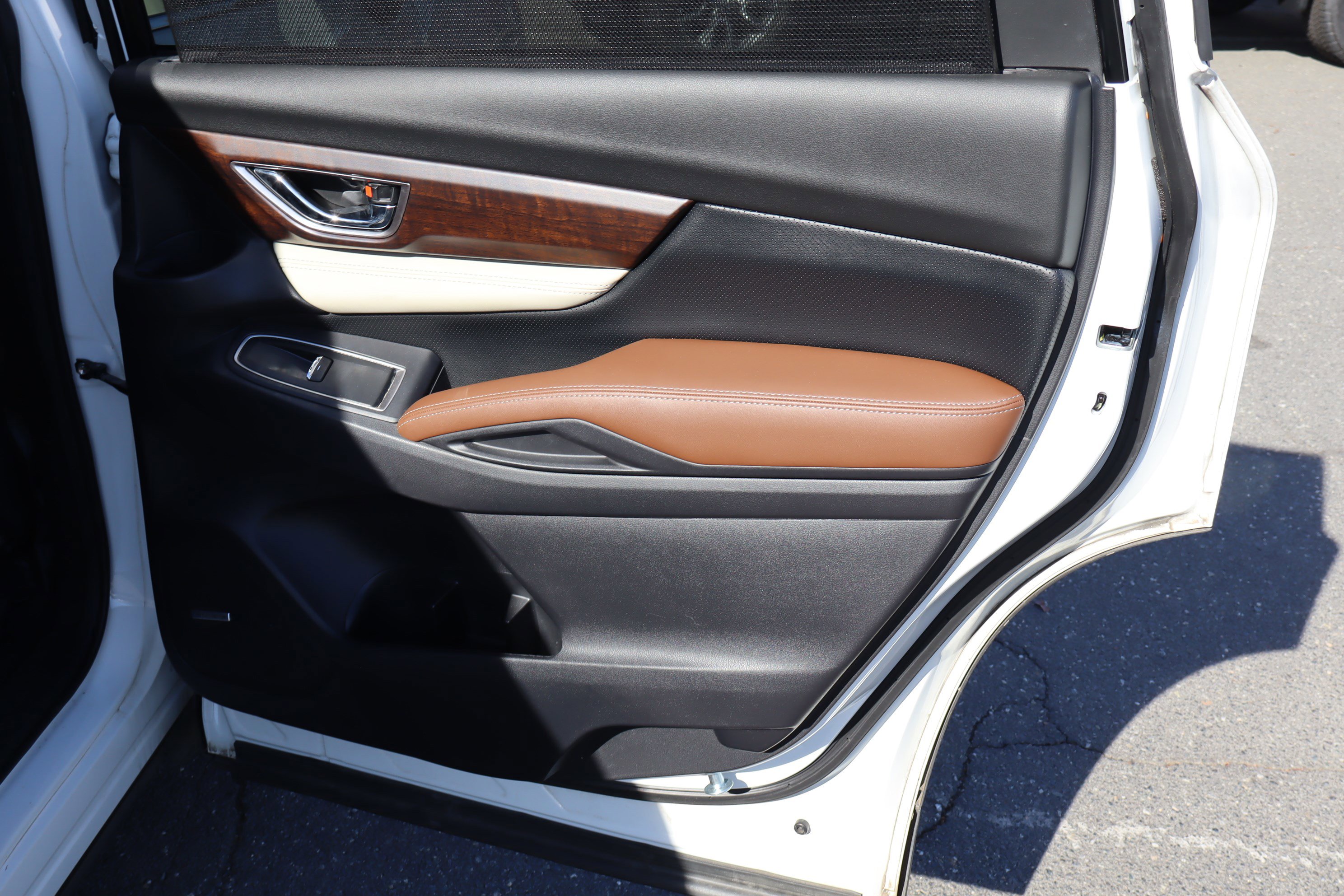 Used 2019 Subaru Ascent Touring w/ Popular Package #2A image 38