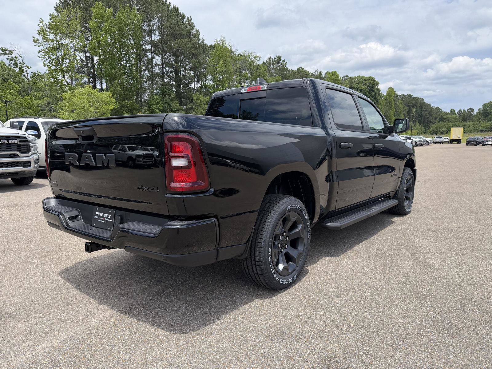 New 2026 RAM 1500 Express AWD/4WD image 6