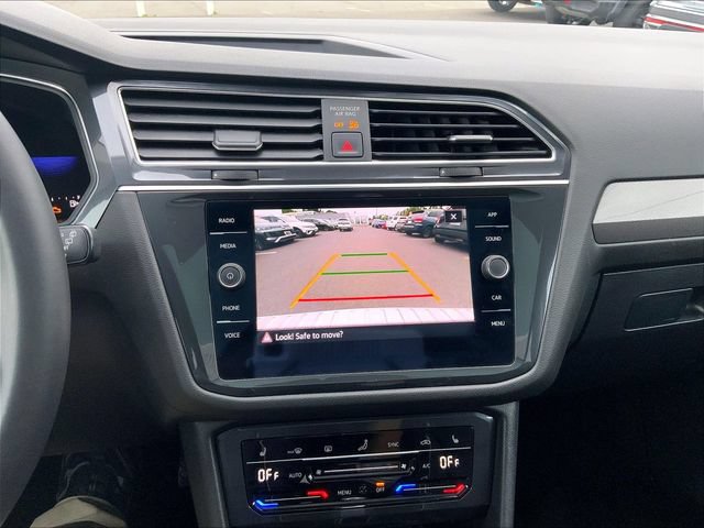 Used 2023 Volkswagen Tiguan SE w/ Panoramic Sunroof Package AWD/4WD image 25