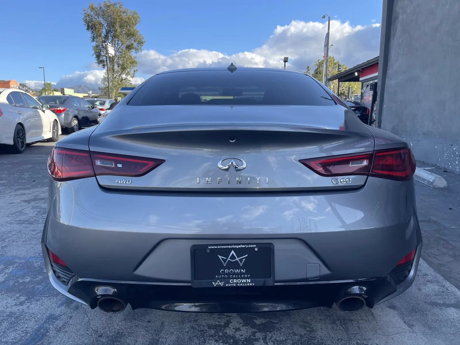 Used 2017 INFINITI Q60 2.0t AWD/4WD image 8