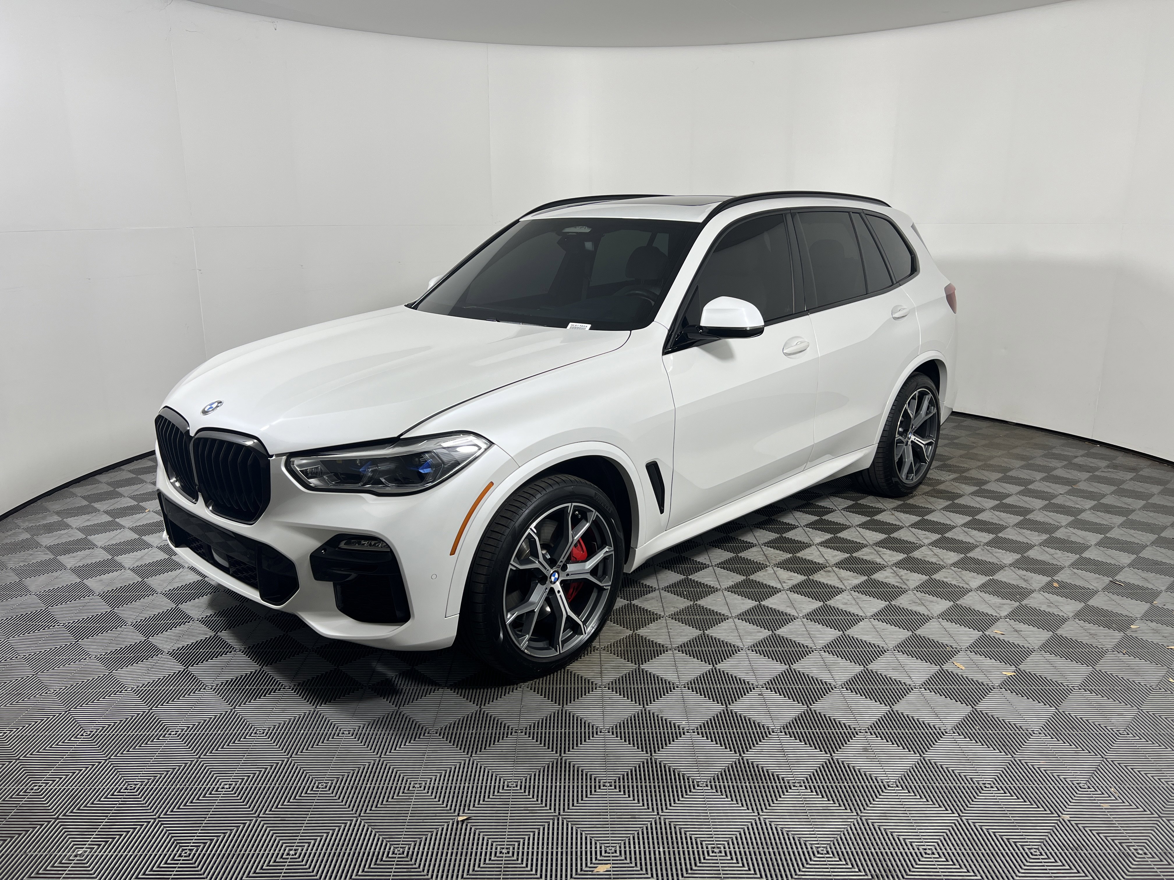 Used 2021 BMW X5 M50i w/ Executive Package AWD/4WD image 9