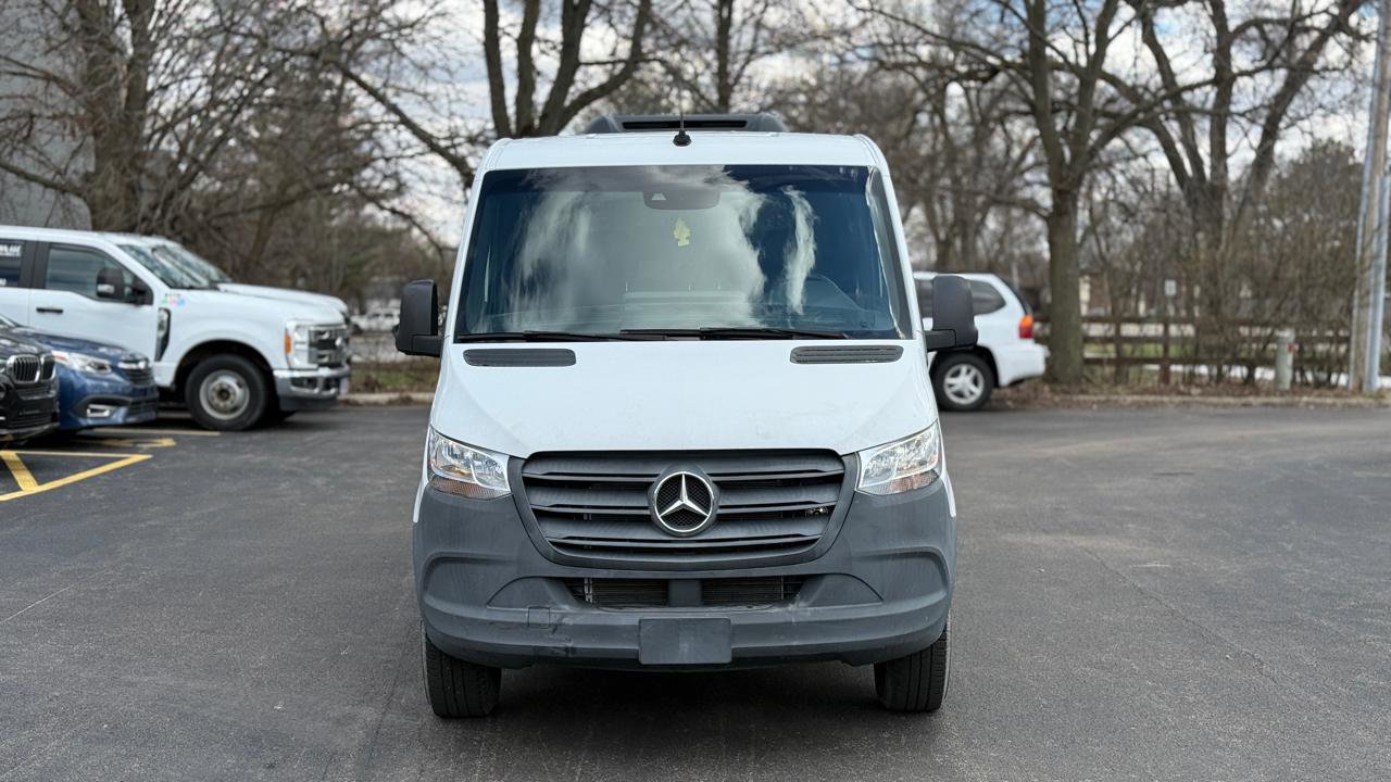 Used 2023 Mercedes-Benz Sprinter 2500 image 2