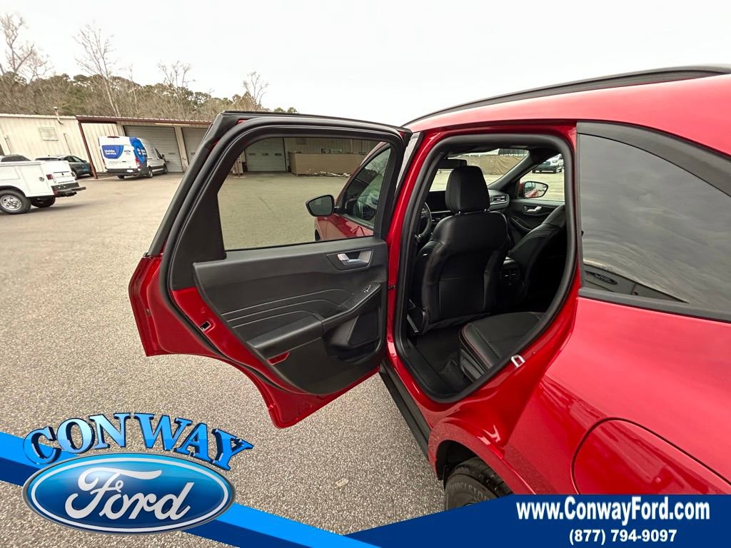 Used 2025 Ford Escape ST-Line Elite image 16