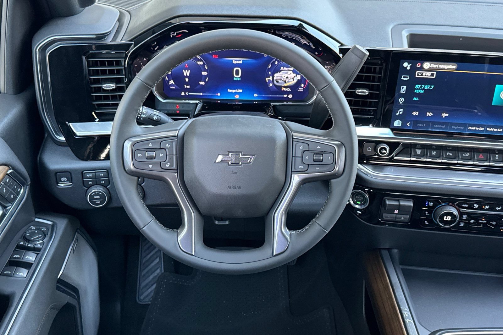 New 2026 Chevrolet Silverado 2500 High Country w/ Midnight Edition AWD/4WD image 13