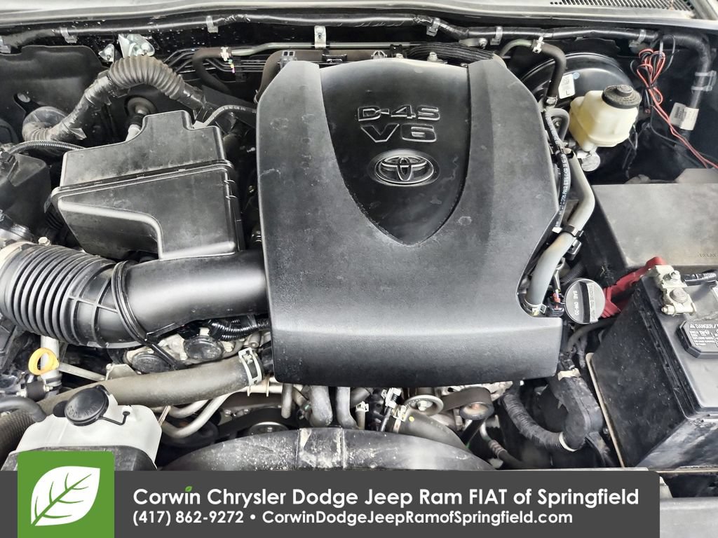 Used 2021 Toyota Tacoma SR5 RWD image 33