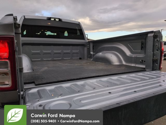 Used 2024 RAM 2500 Big Horn w/ Sport Appearance Package AWD/4WD image 29