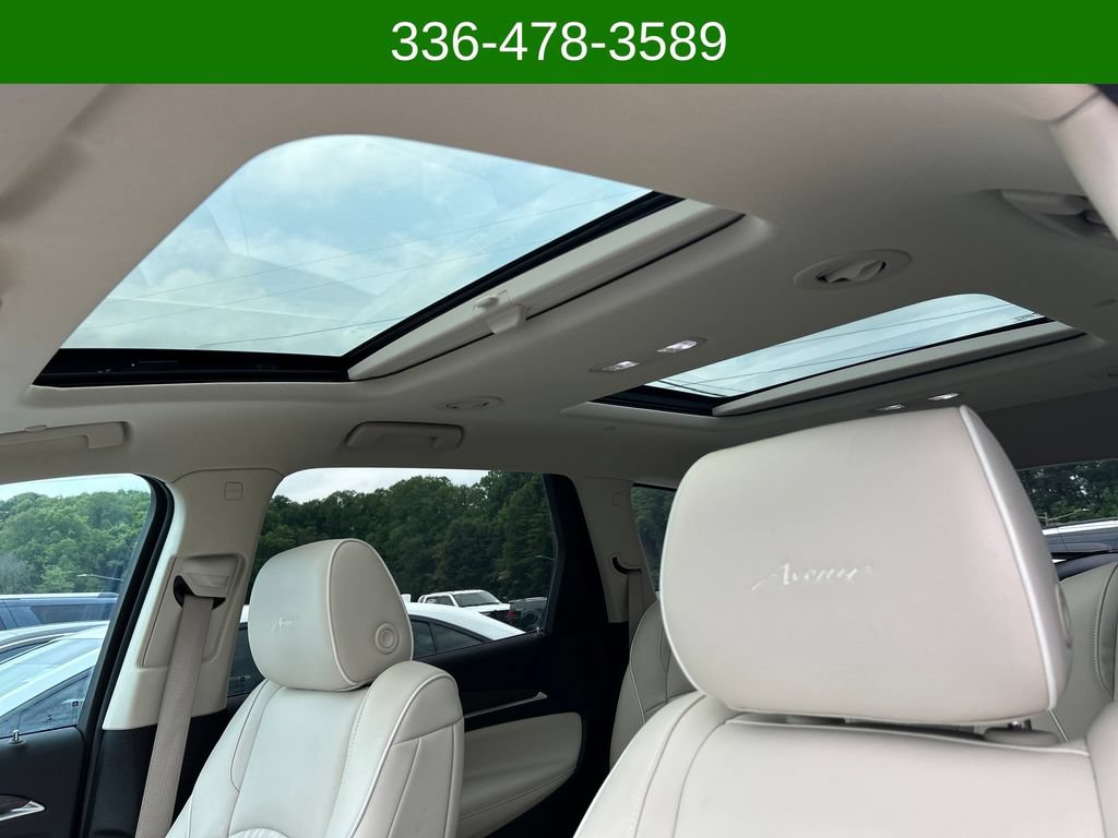 Used 2022 Buick Enclave Avenir w/ Avenir Technology Package AWD/4WD image 21