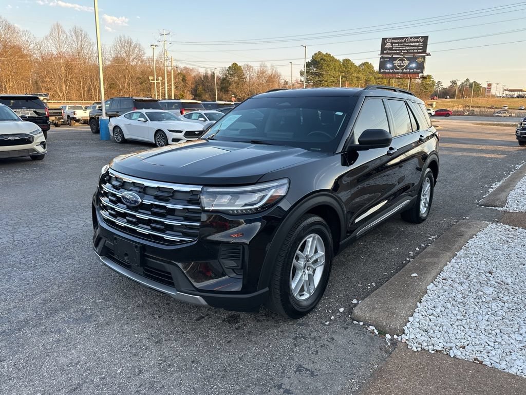 Used 2025 Ford Explorer Active image 7