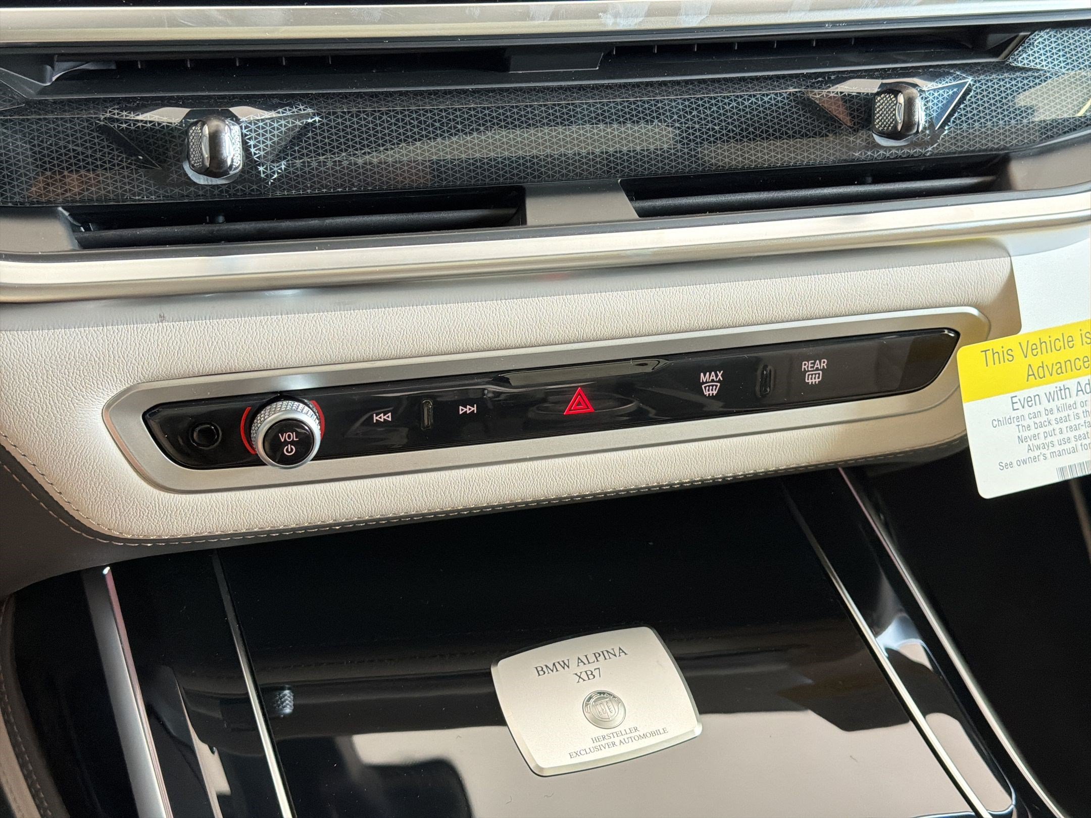 New 2026 BMW ALPINA XB7 AWD/4WD image 19