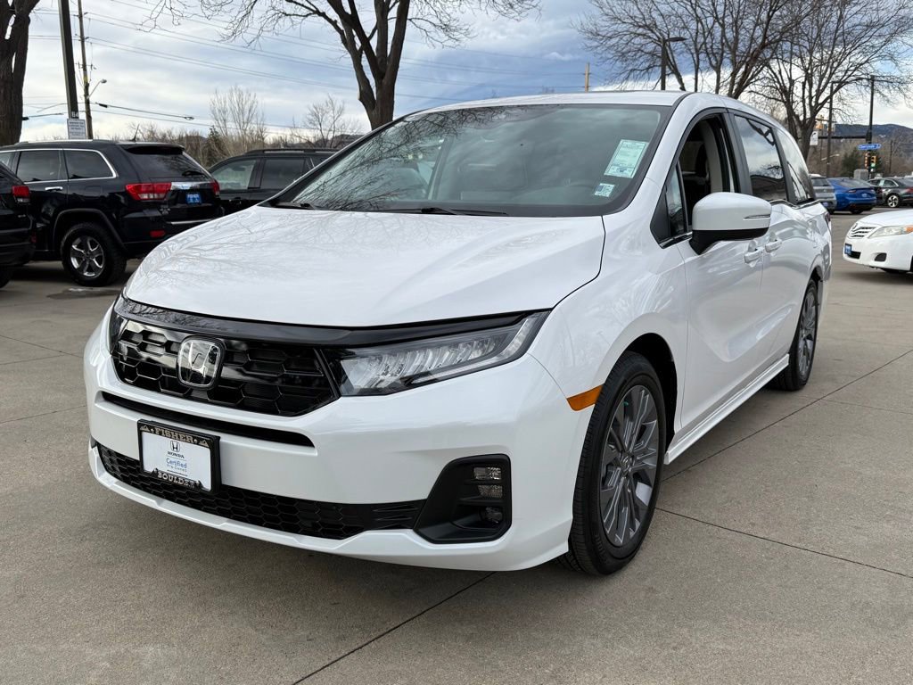 Certified 2026 Honda Odyssey Touring image 9