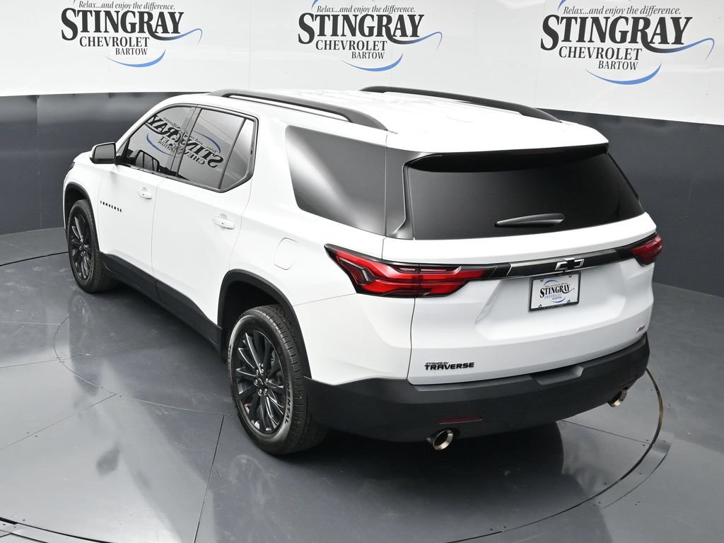 Used 2023 Chevrolet Traverse RS FWD image 25