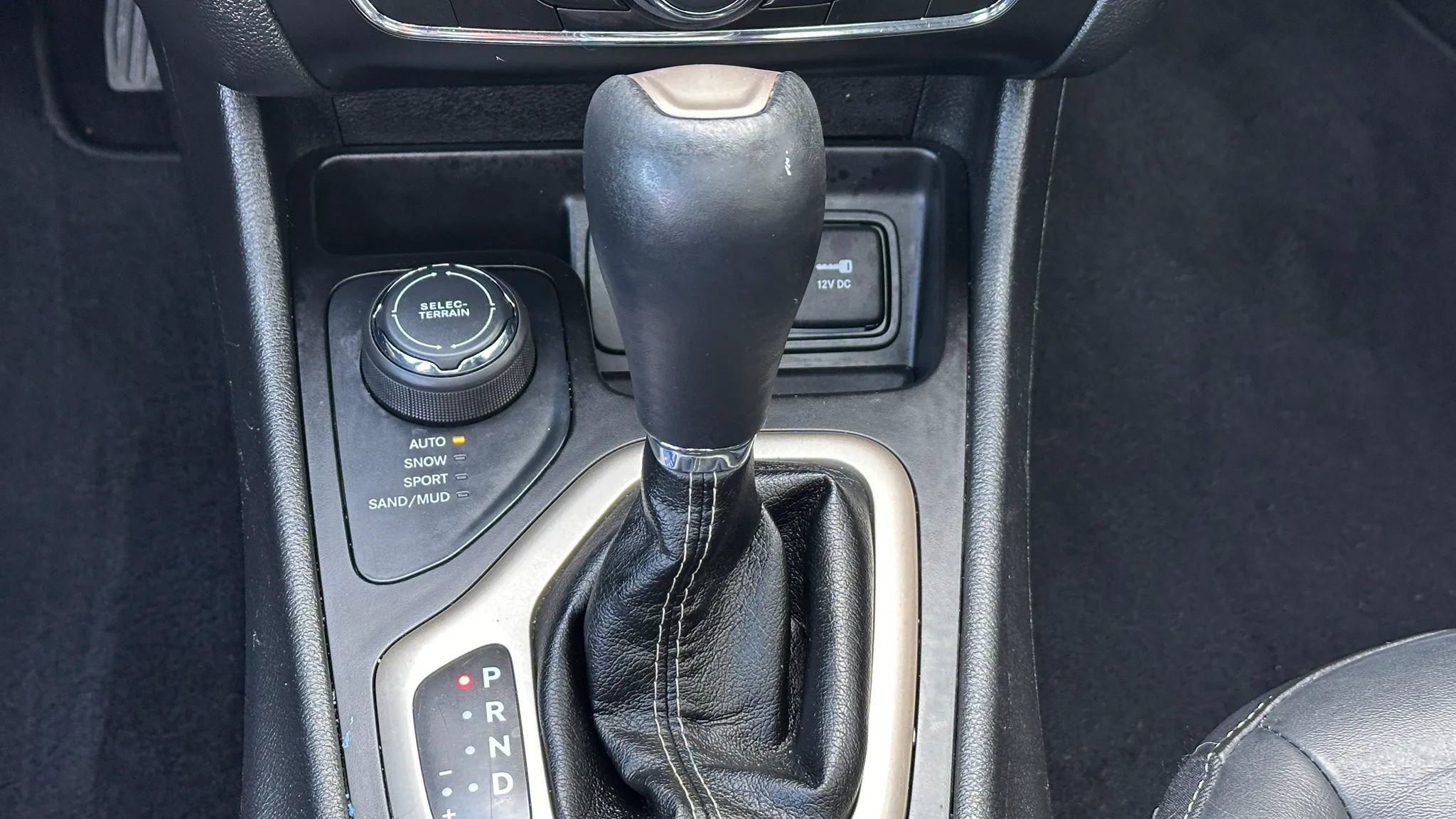 Used 2018 Jeep Cherokee Limited w/ High Altitude Package image 16