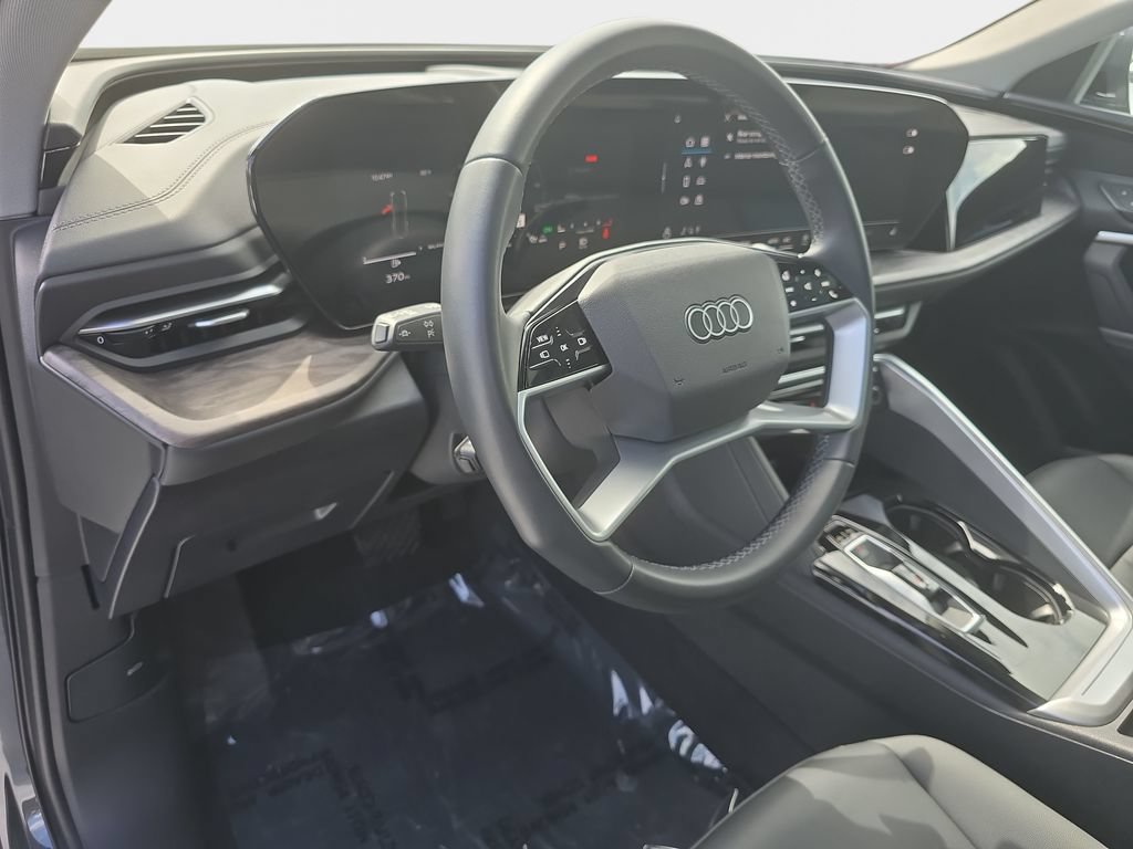 Certified 2025 Audi Q5 Premium w/ Convenience Package AWD/4WD image 22
