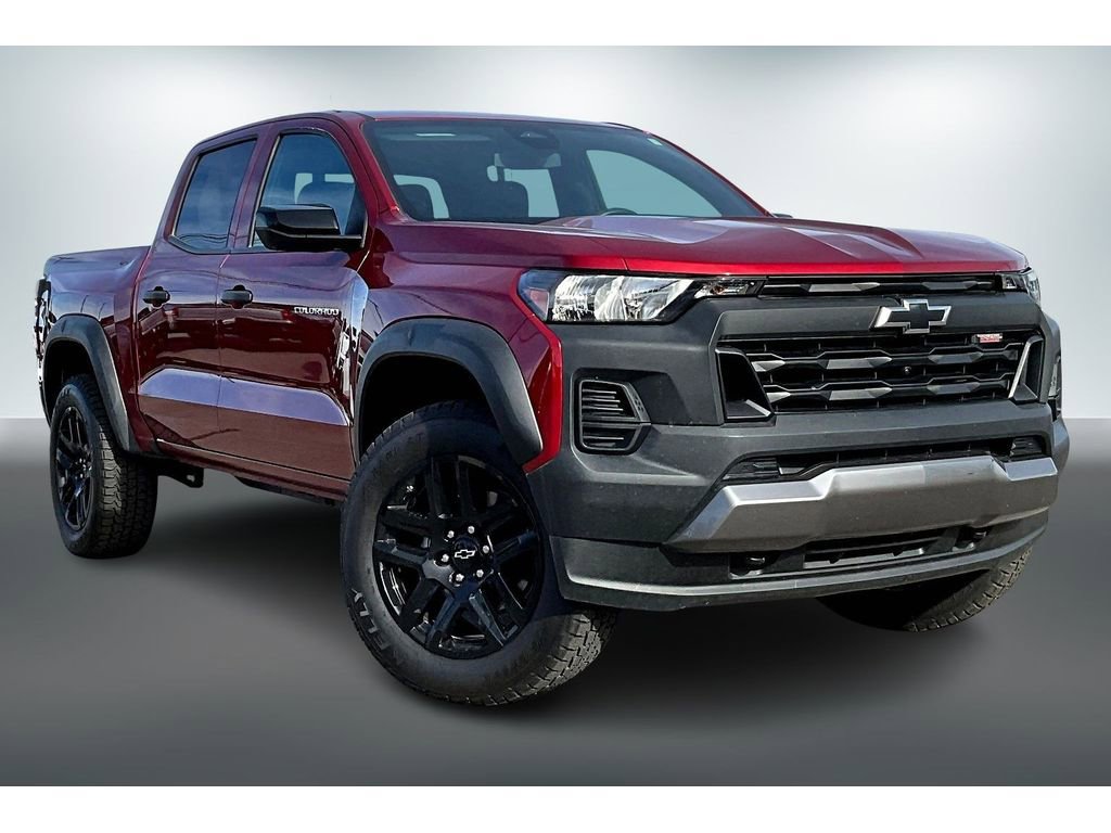 Used 2024 Chevrolet Colorado Trail Boss w/ Technology Package image 3