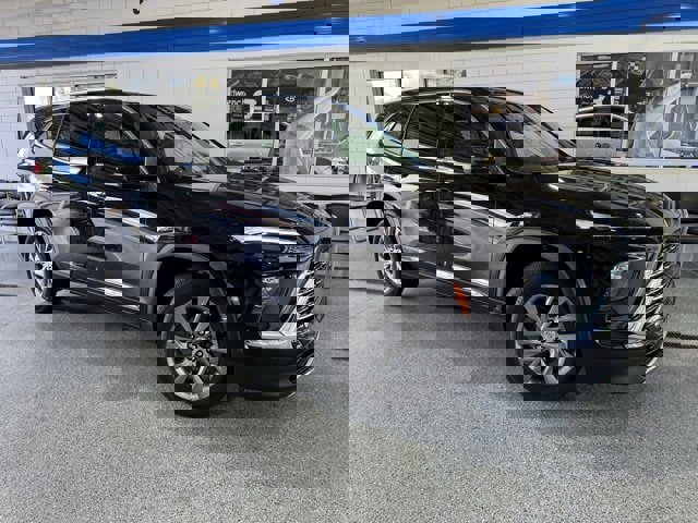 New 2026 Buick Enclave Preferred w/ LPO, Floor Liner Package image 2