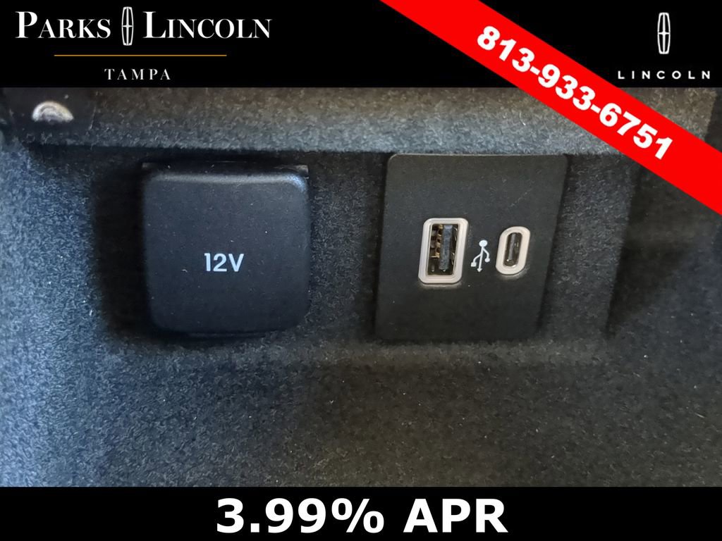 Used 2022 Lincoln Corsair Reserve w/ Sport Package image 24