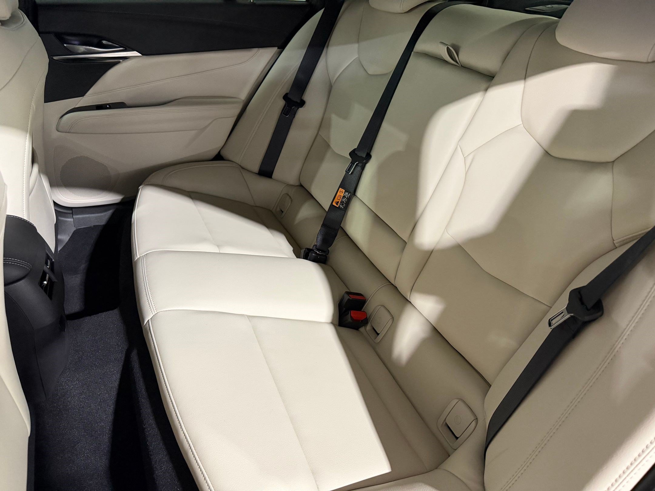 Used 2026 Cadillac CT4 Luxury RWD image 34