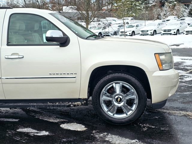 Used 2010 Chevrolet Suburban LTZ image 5