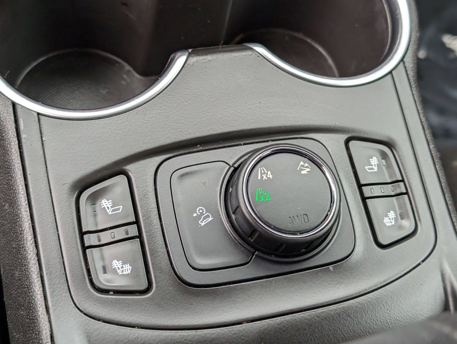 Used 2018 GMC Terrain SLE w/ Driver Convenience Package image 26