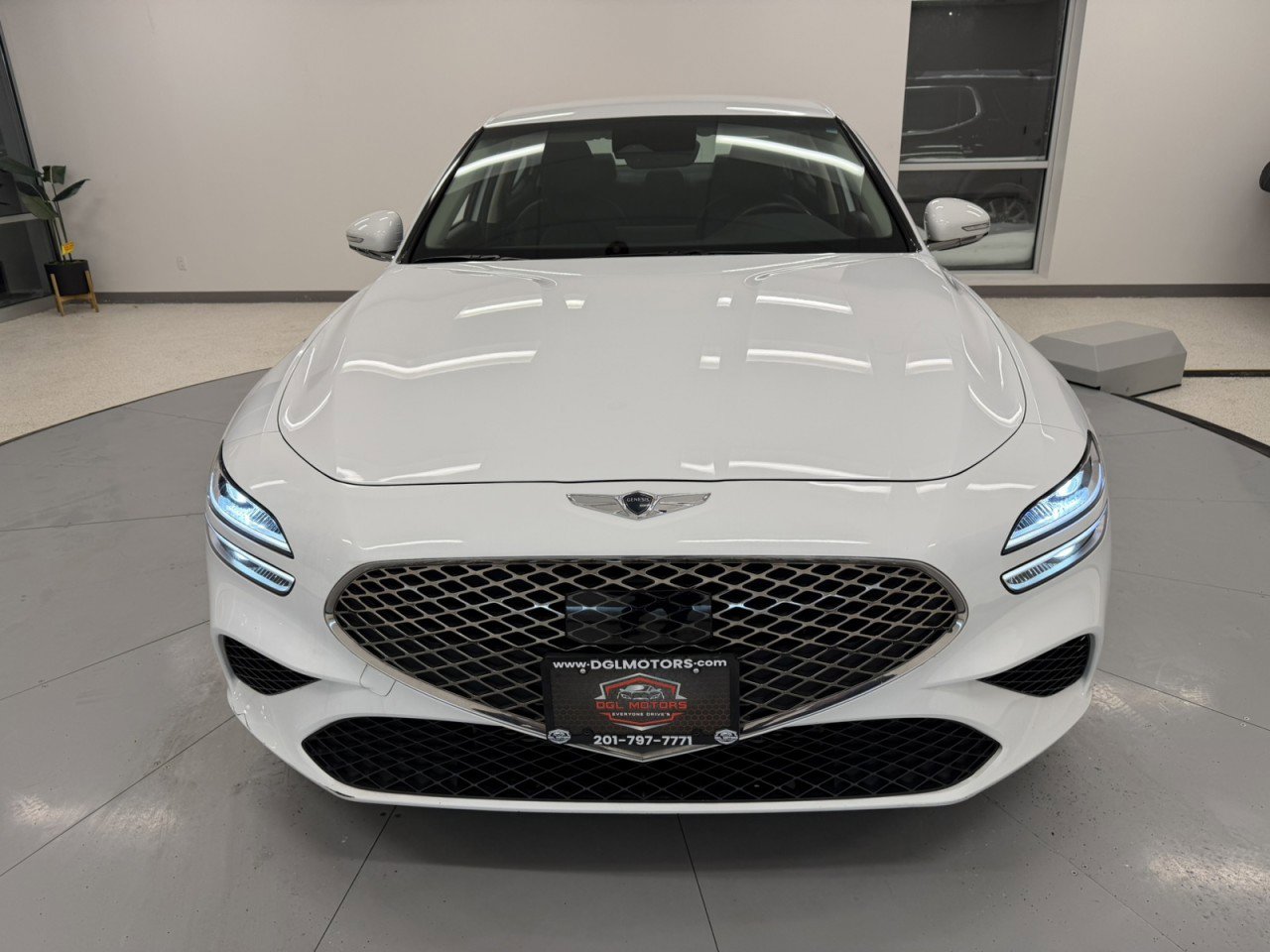 Used 2022 Genesis G70 2.0T image 57