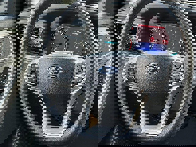 Used 2024 Ford Explorer XLT w/ Equipment Group 202A image 13