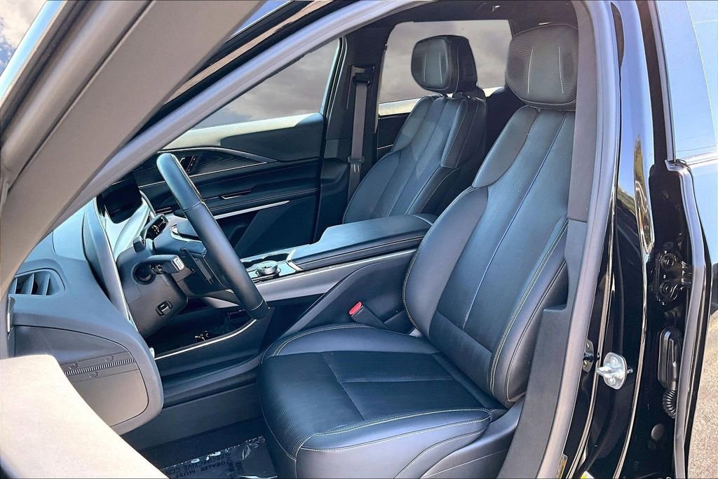 Certified 2024 Cadillac Lyriq Sport AWD/4WD image 20