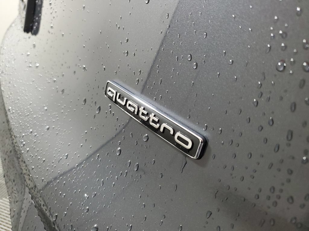 Used 2025 Audi Q5 Prestige AWD/4WD image 7