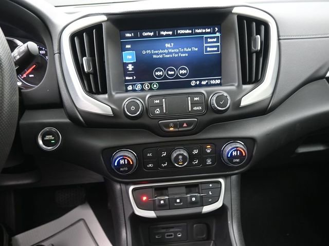 Used 2023 GMC Terrain SLE w/ Driver Convenience Package image 10
