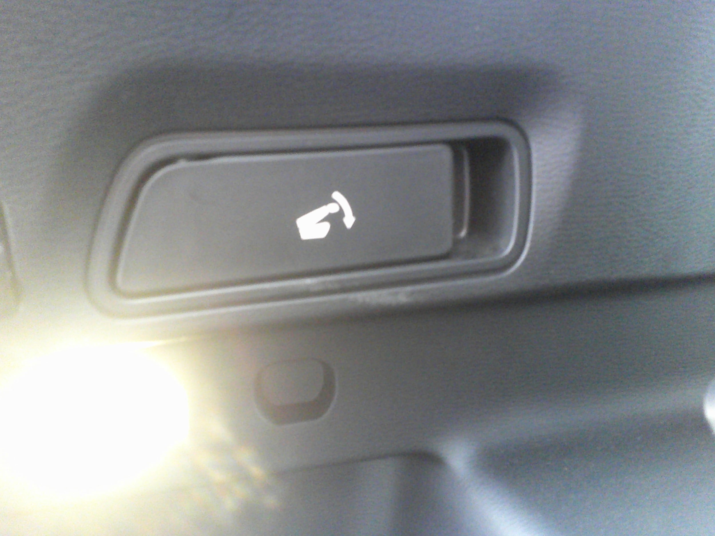 Used 2025 Mitsubishi Outlander AWD image 34