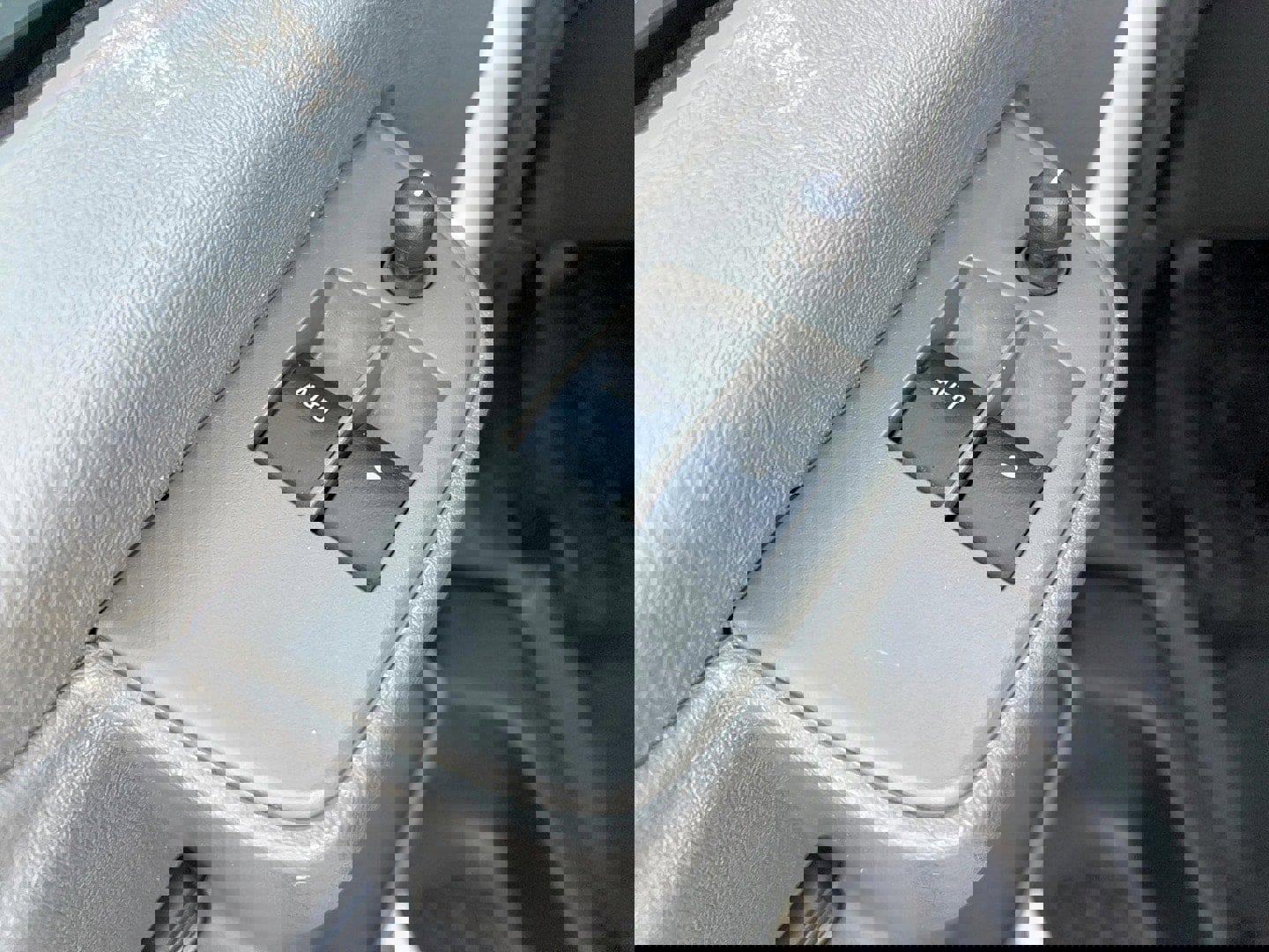 Used 2021 Chevrolet Express 2500 w/ Driver Convenience Package image 13