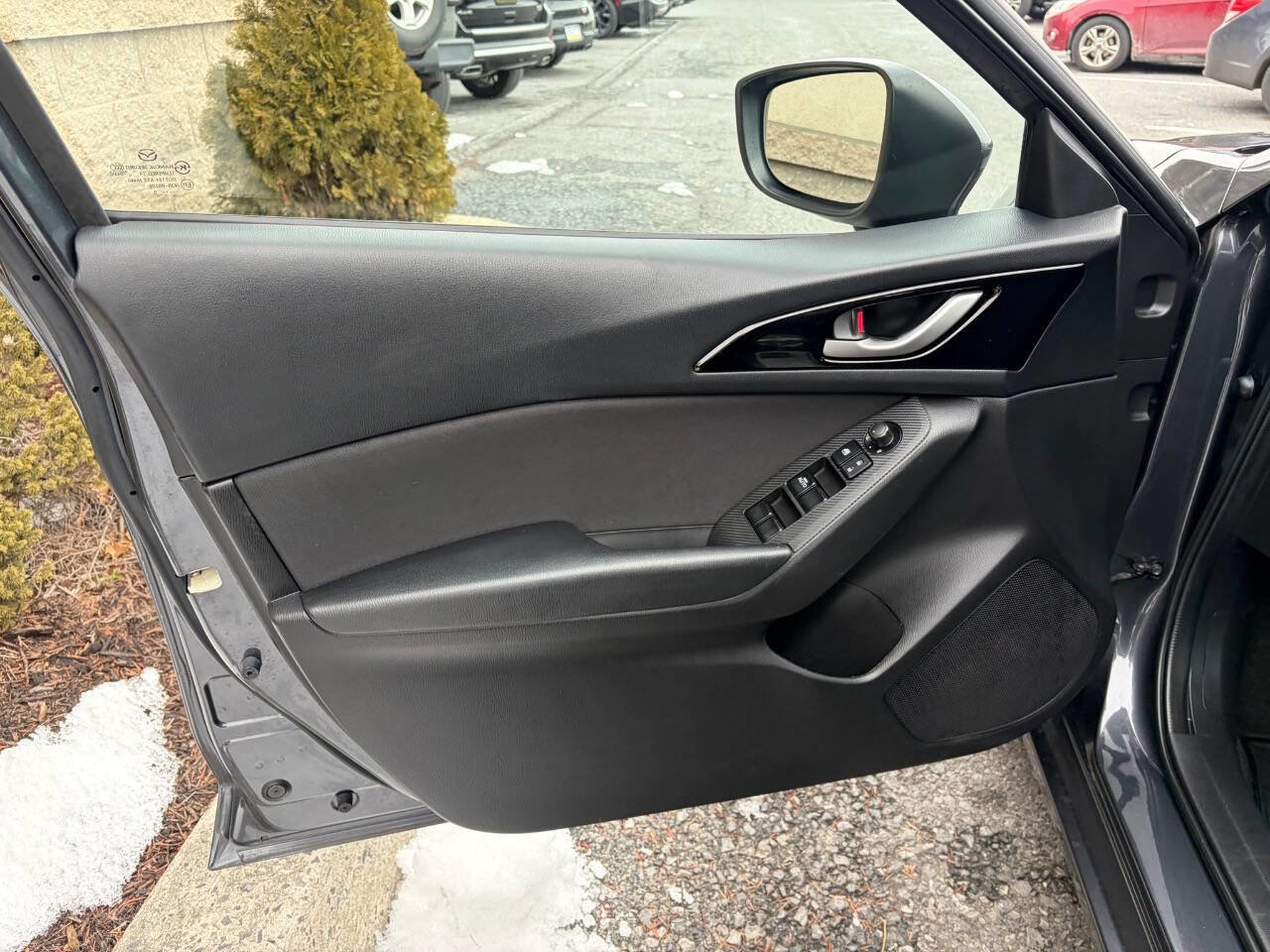 Used 2015 MAZDA MAZDA3 i Sport image 26