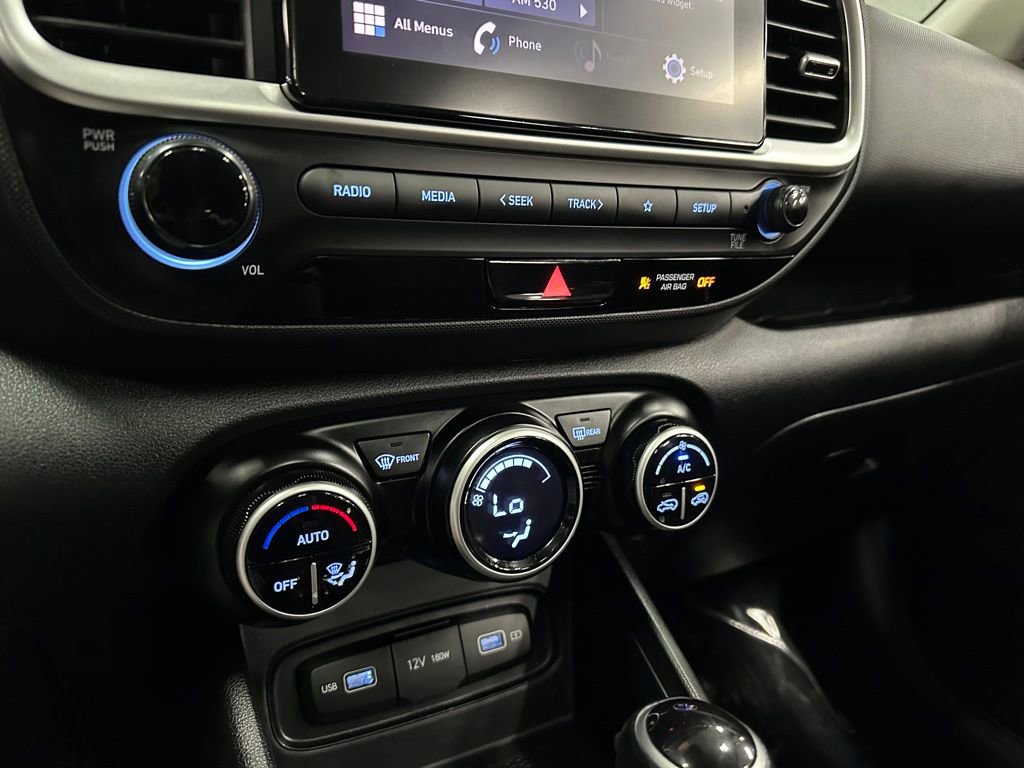 Used 2022 Hyundai Venue SEL w/ Cargo Package image 21
